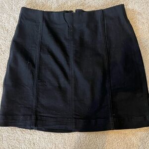 Wild Fable Black Mini Skirt Size 6